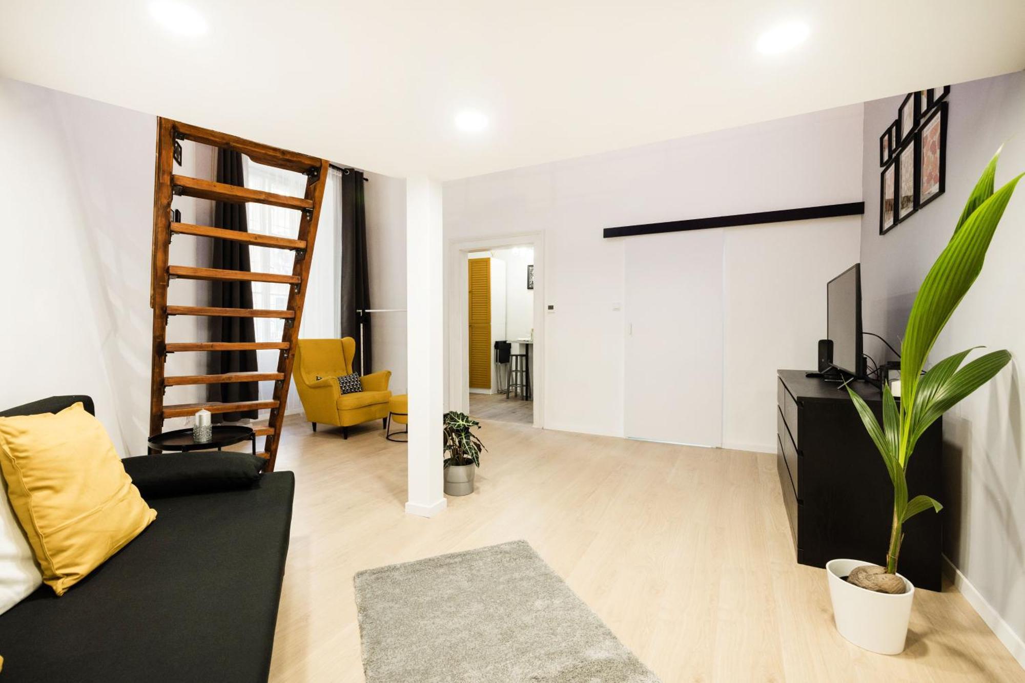 Vibrant Apartament